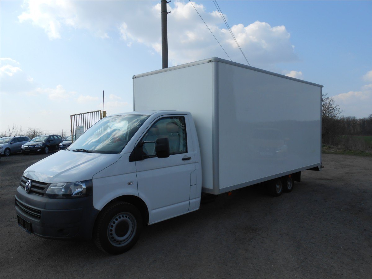 Volkswagen Transporter 2,0 TDI 75 kW  SERVISKA