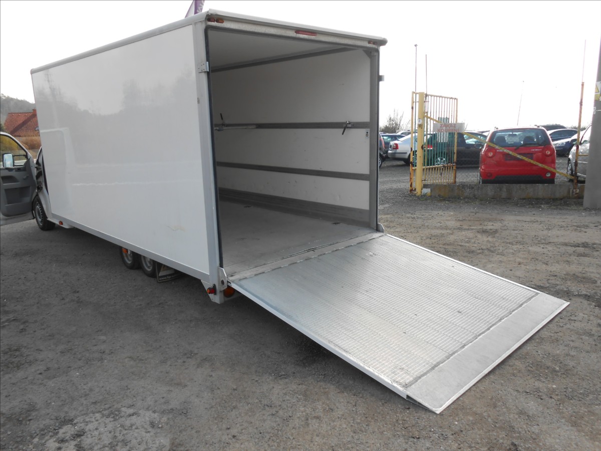 volkswagen-transporter-2-0-tdi-75-kw-serviska - 8