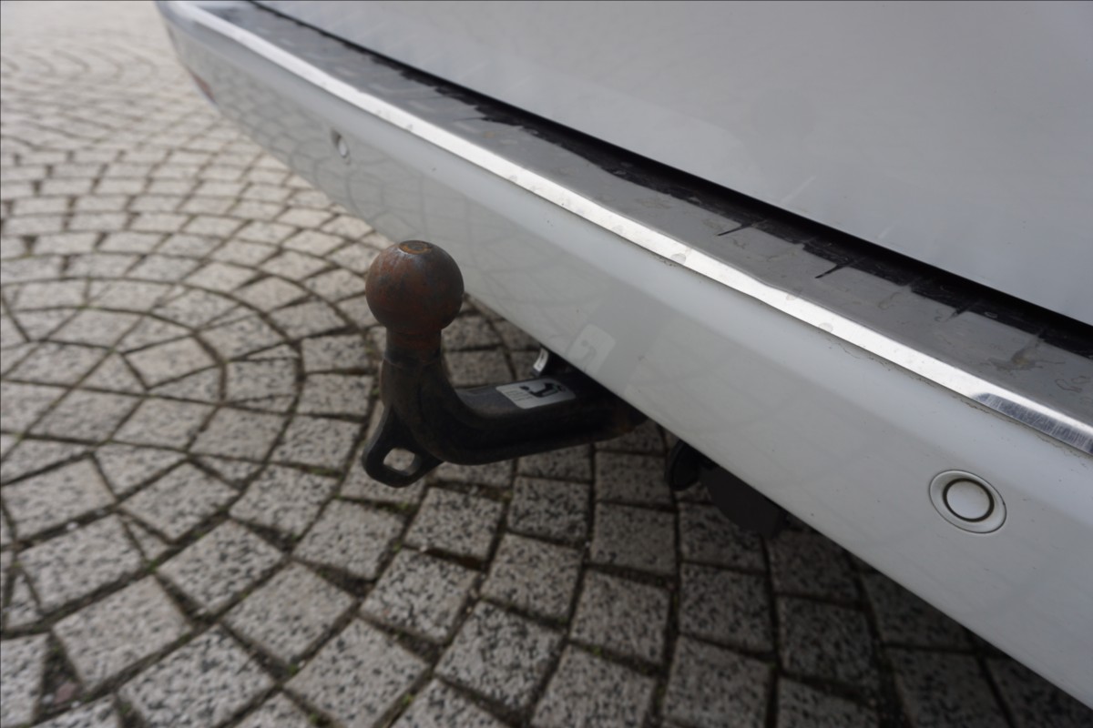 mercedes-benz-tridy-v-2-1-v-220d-4m-l-cz-puvod - 7