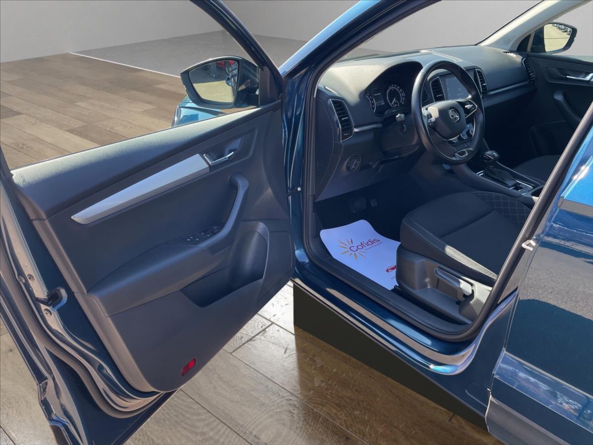 skoda-karoq-2-0-tdi-dsg-4x4-led-navi-kamera-d-klima-plna-servisni-historie-po-servise-a-brzdy - 8