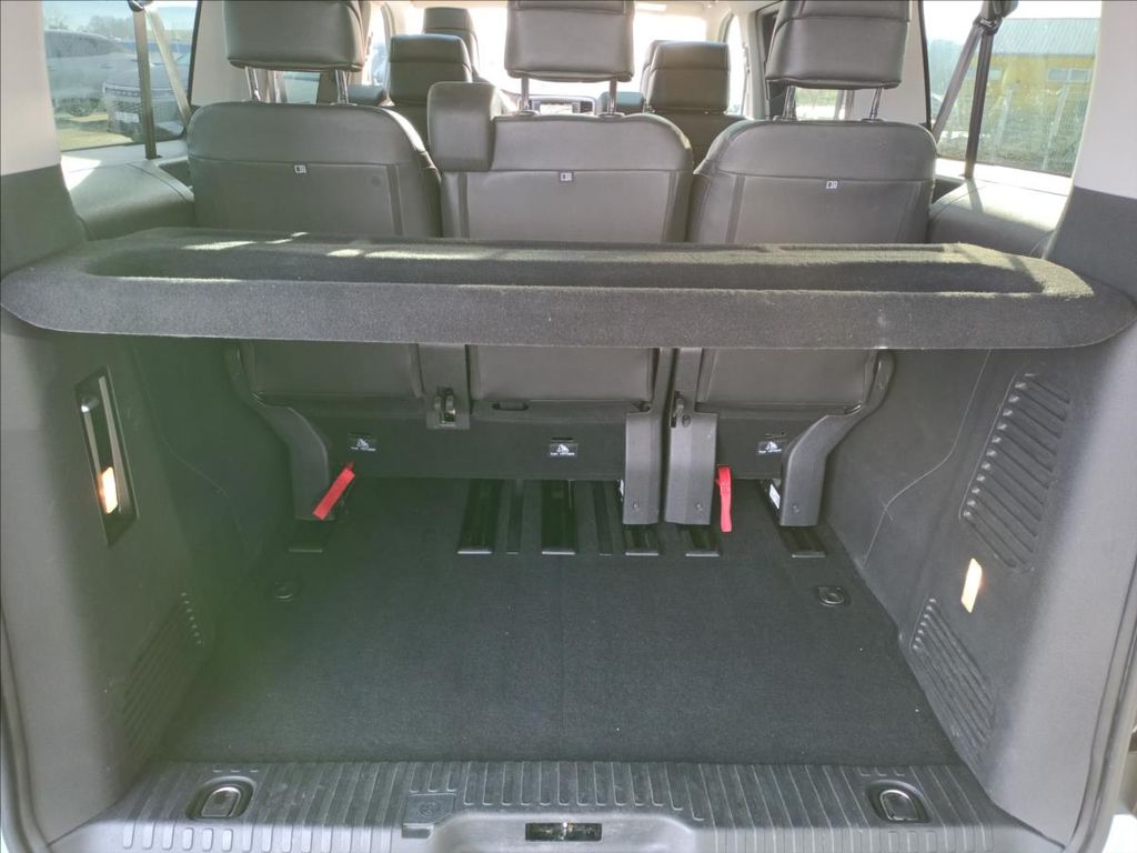 peugeot-traveller-allure-long-2-0-bhdi-150-k-man - 5