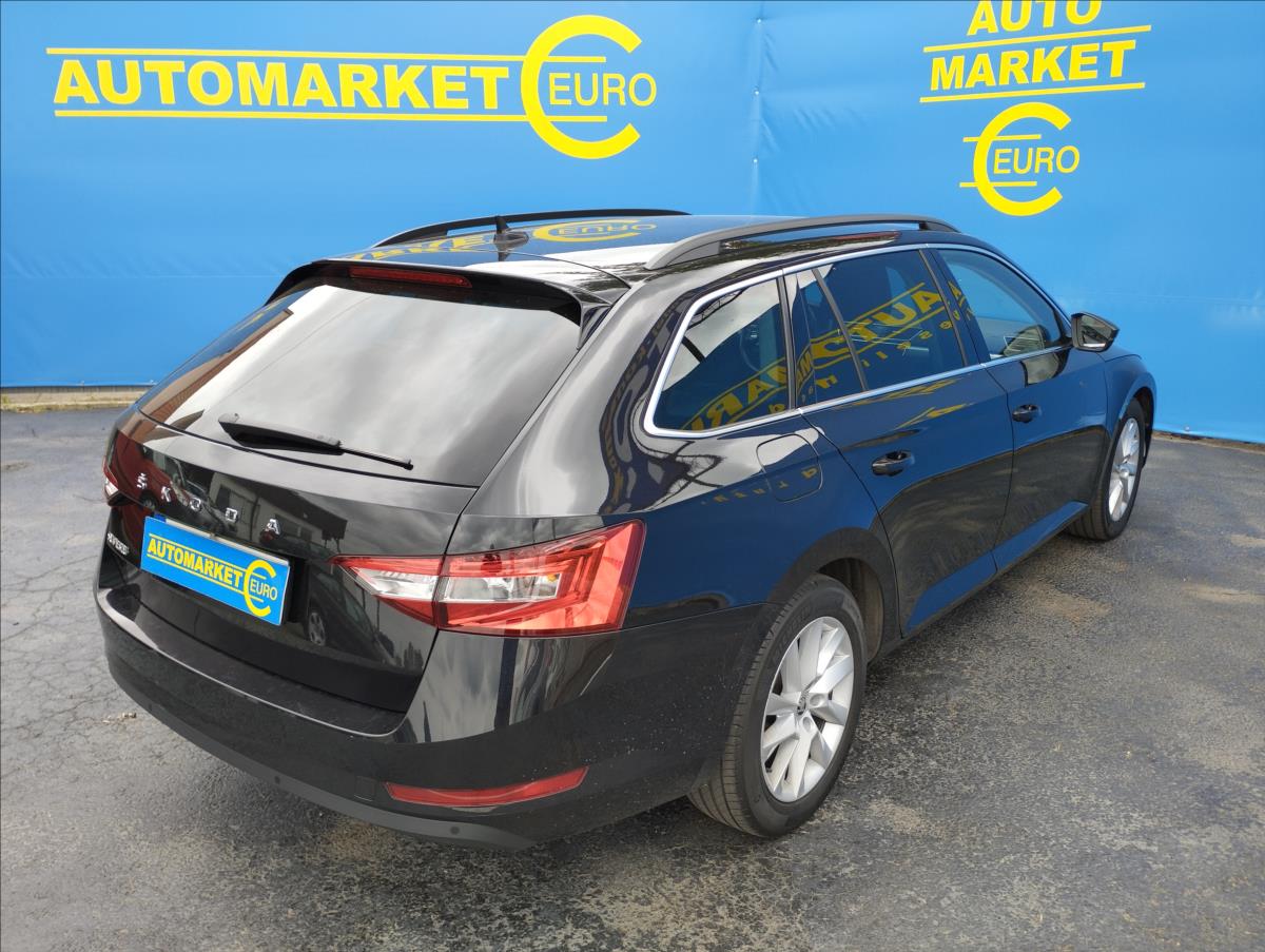skoda-superb-2-0-tdi-110kw-ambition-combi-dsg - 3