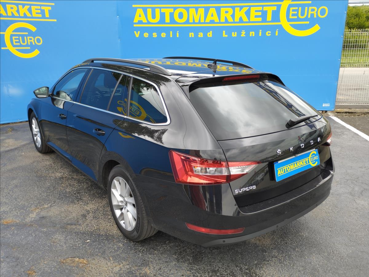 skoda-superb-2-0-tdi-110kw-ambition-combi-dsg - 5
