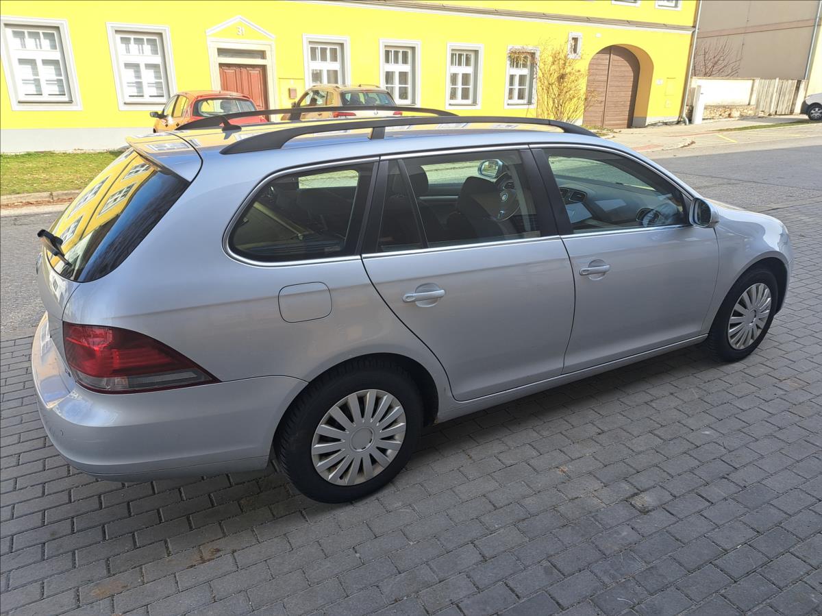 volkswagen-golf-1-6-tdi-variant - 9