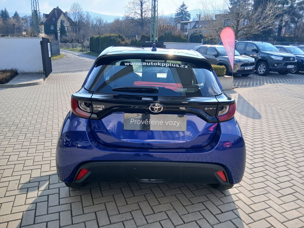 toyota-yaris-1-5-hybrid-e-cvt-comfort - 4