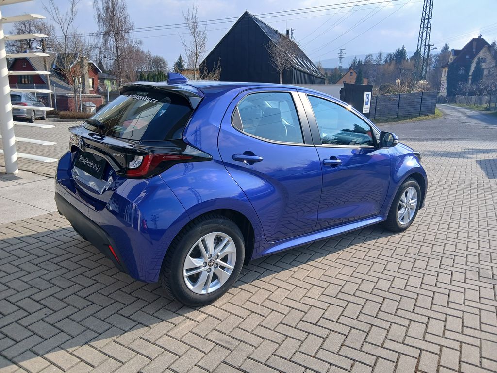 toyota-yaris-1-5-hybrid-e-cvt-comfort - 5