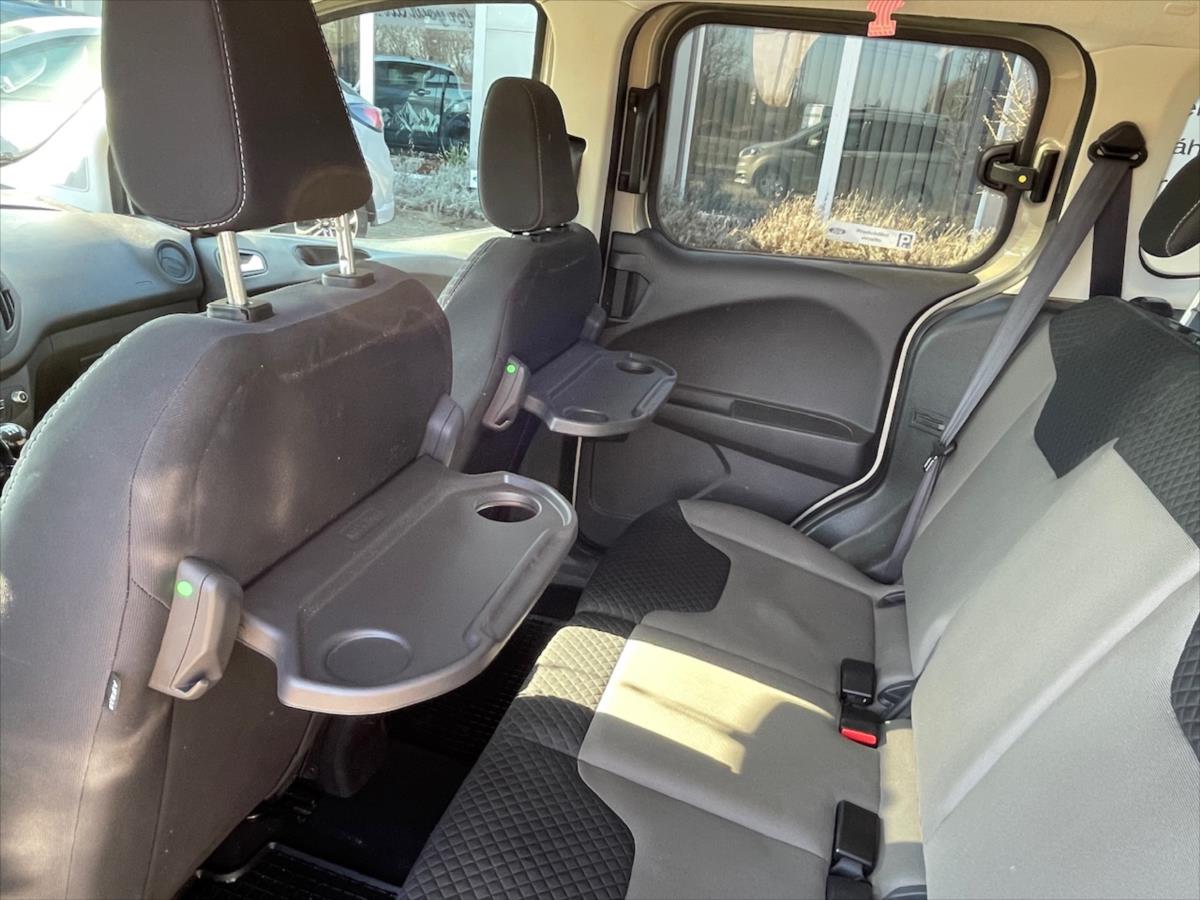 ford-tourneo-courier-1-0-ecoboost-titanium-cr - 9