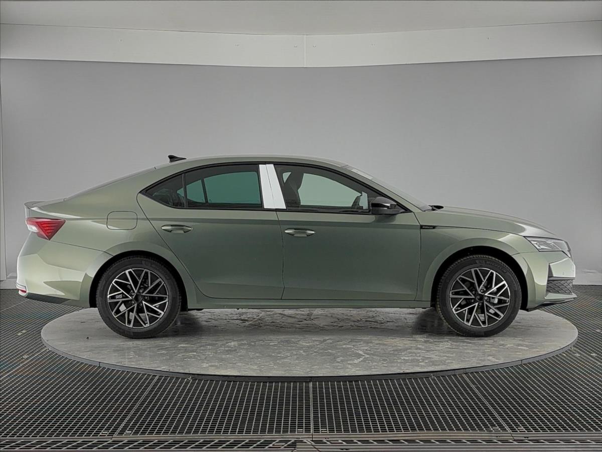 skoda-octavia-1-5-tsi-sportline-dsg - 3
