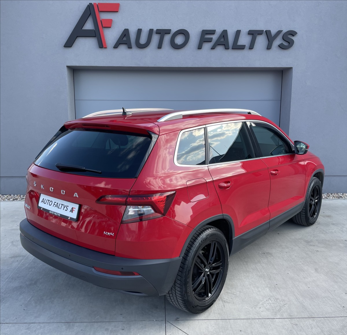 skoda-karoq-2-0-tdi-110kw-dsg-4x4-style - 2