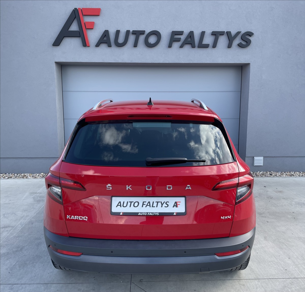 skoda-karoq-2-0-tdi-110kw-dsg-4x4-style - 3