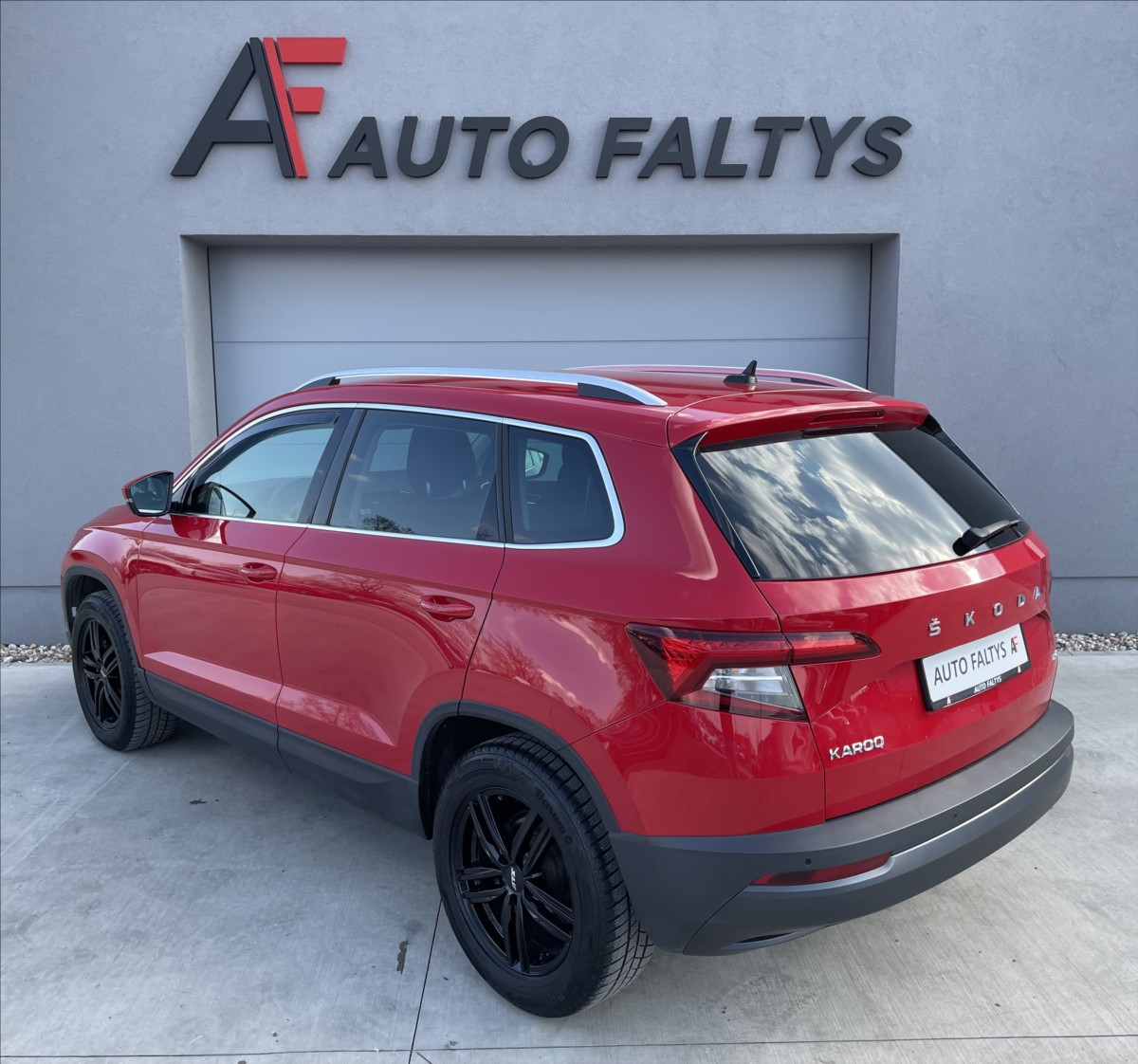 skoda-karoq-2-0-tdi-110kw-dsg-4x4-style - 4