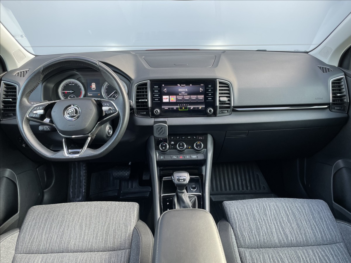 skoda-karoq-2-0-tdi-110kw-dsg-4x4-style - 8