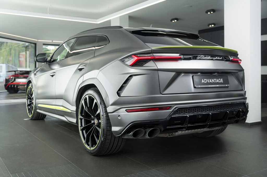 lamborghini-urus-graphite-capsule-pano-b-o-3d - 3
