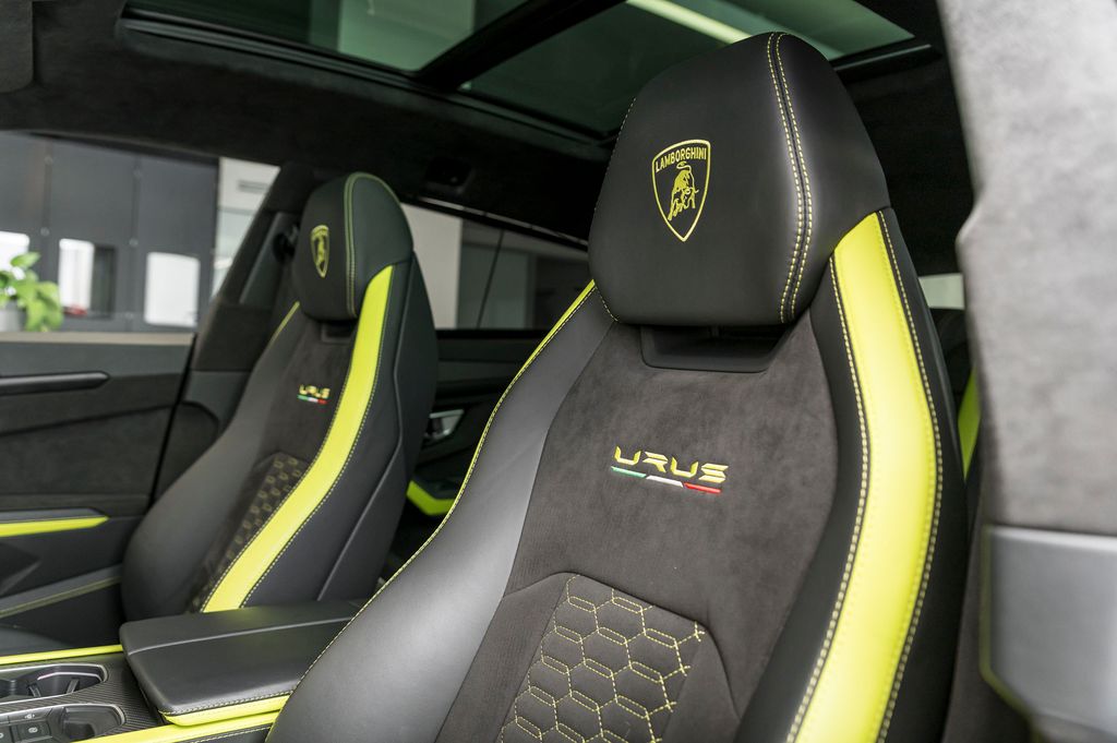 lamborghini-urus-graphite-capsule-pano-b-o-3d - 6