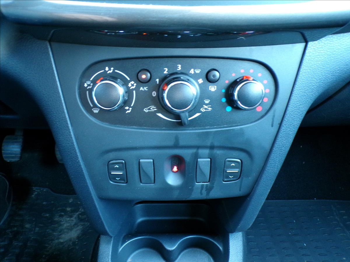 dacia-sandero-1-2-i-klima - 9