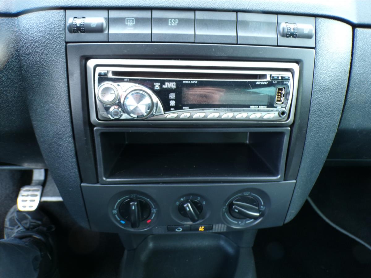 skoda-fabia-1-9-tdi-rs-96kw - 8