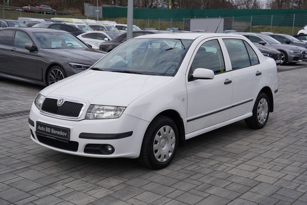 skoda-fabia-1-2i-12v-47kw-cr-s-kniha - 1