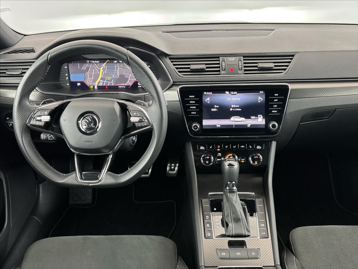 skoda-superb-2-0-tsi-sportline-7dsg - 4