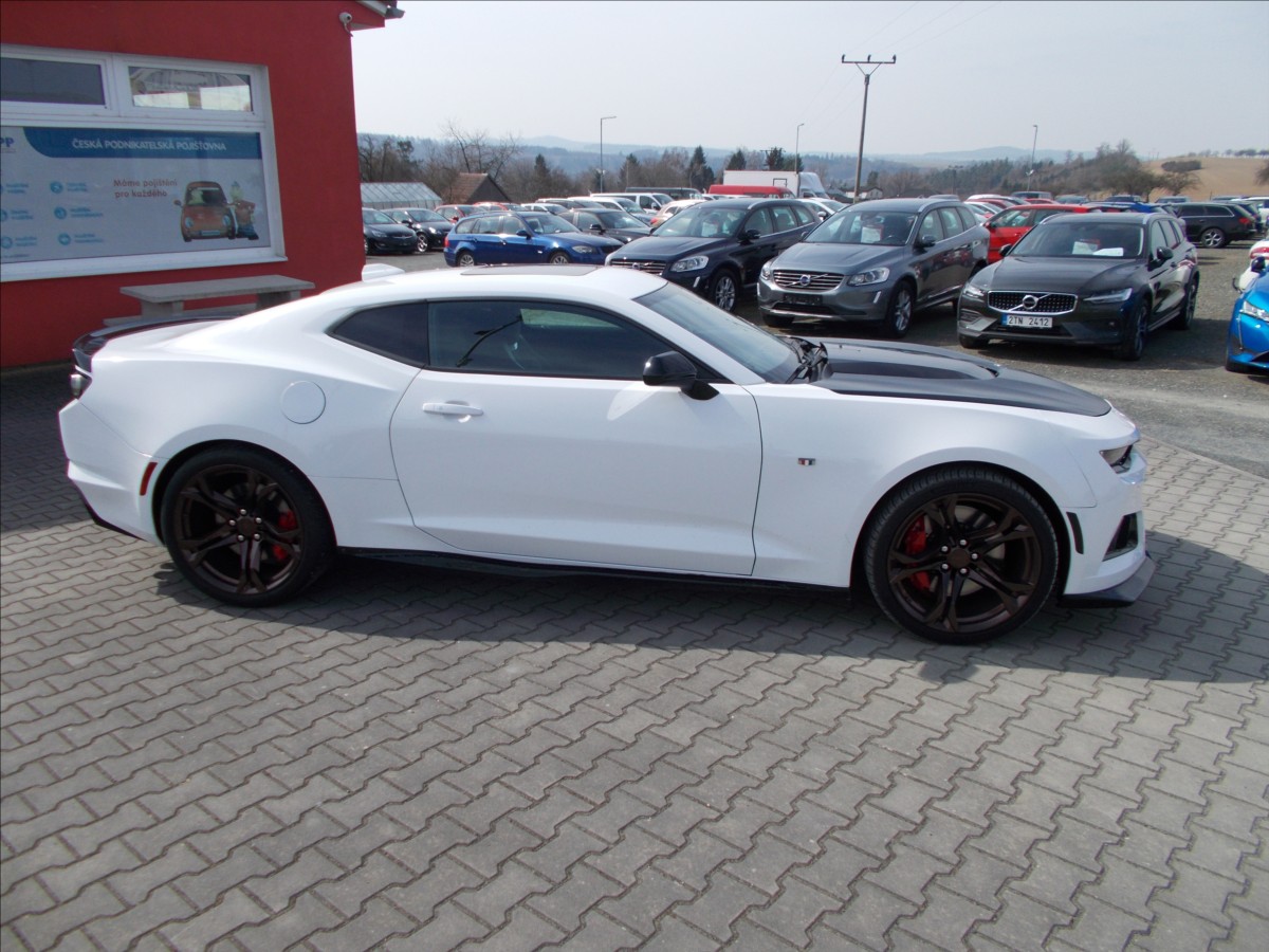 chevrolet-camaro-6-2-v8-2ss-at-10-recaro-zl1-vzhled - 8