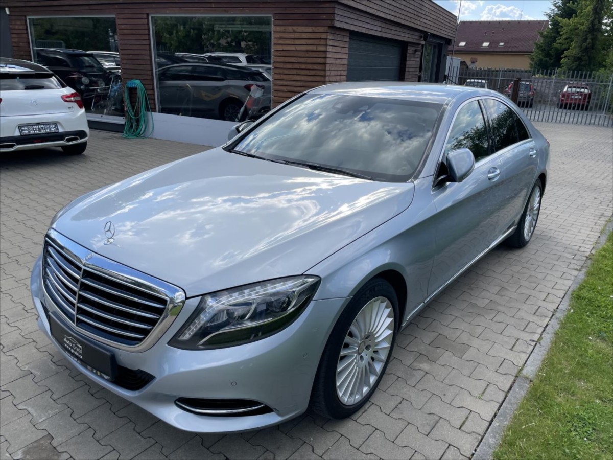mercedes-benz-tridy-s-s-350-d-4matic - 9