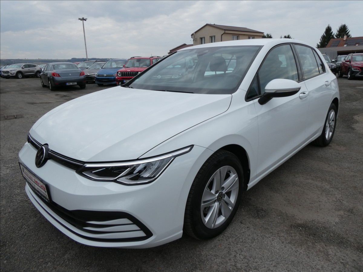 volkswagen-golf-2-0-viii-tdi-2x-kola-led-cebia - 2