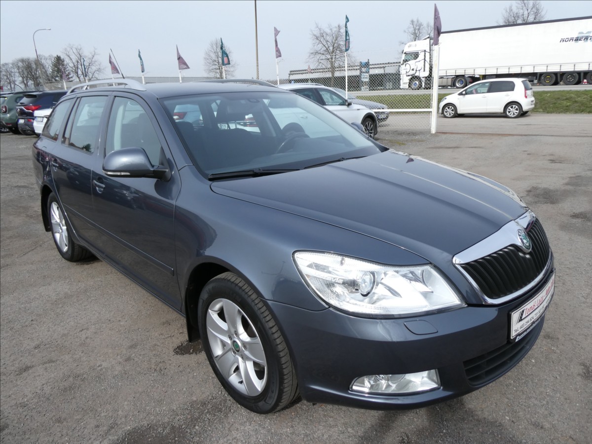 Škoda Octavia 1,4 TSi ELEGANCE, PO SERVISE!!