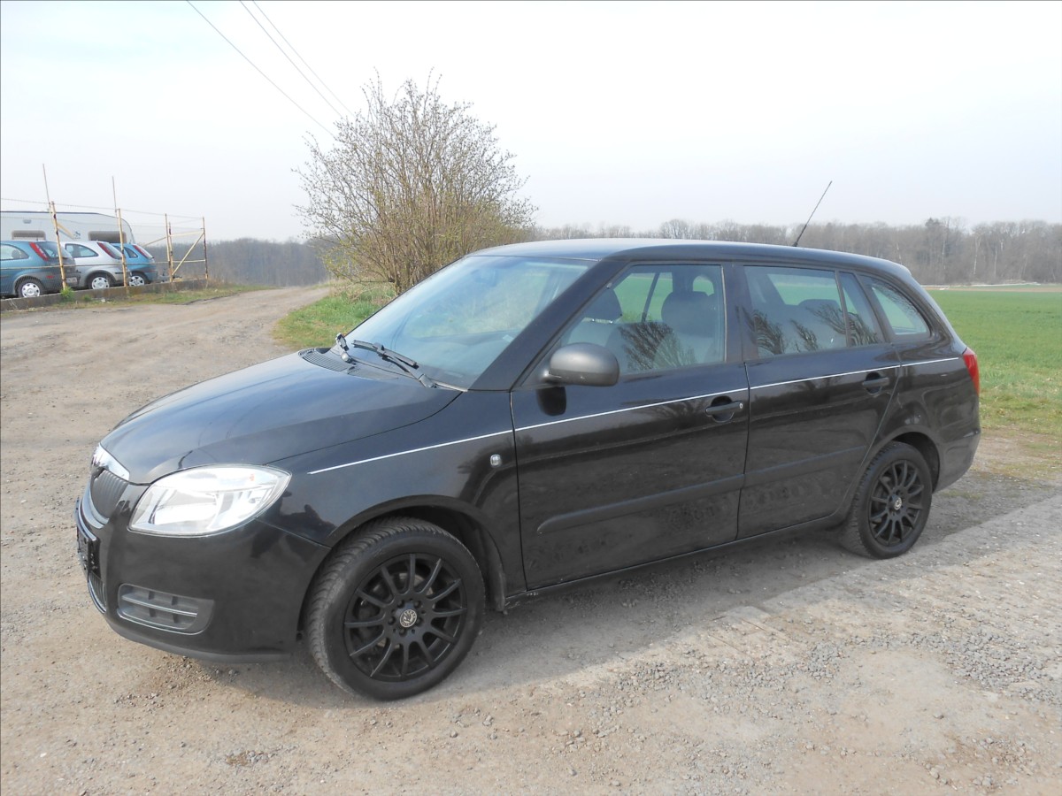 Škoda Fabia 1,4 16 V 63 kW KLIMA Serviska
