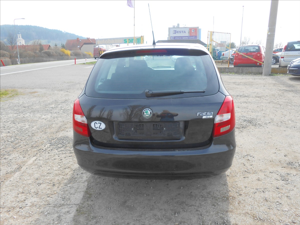 skoda-fabia-1-4-16-v-63-kw-klima-serviska - 6