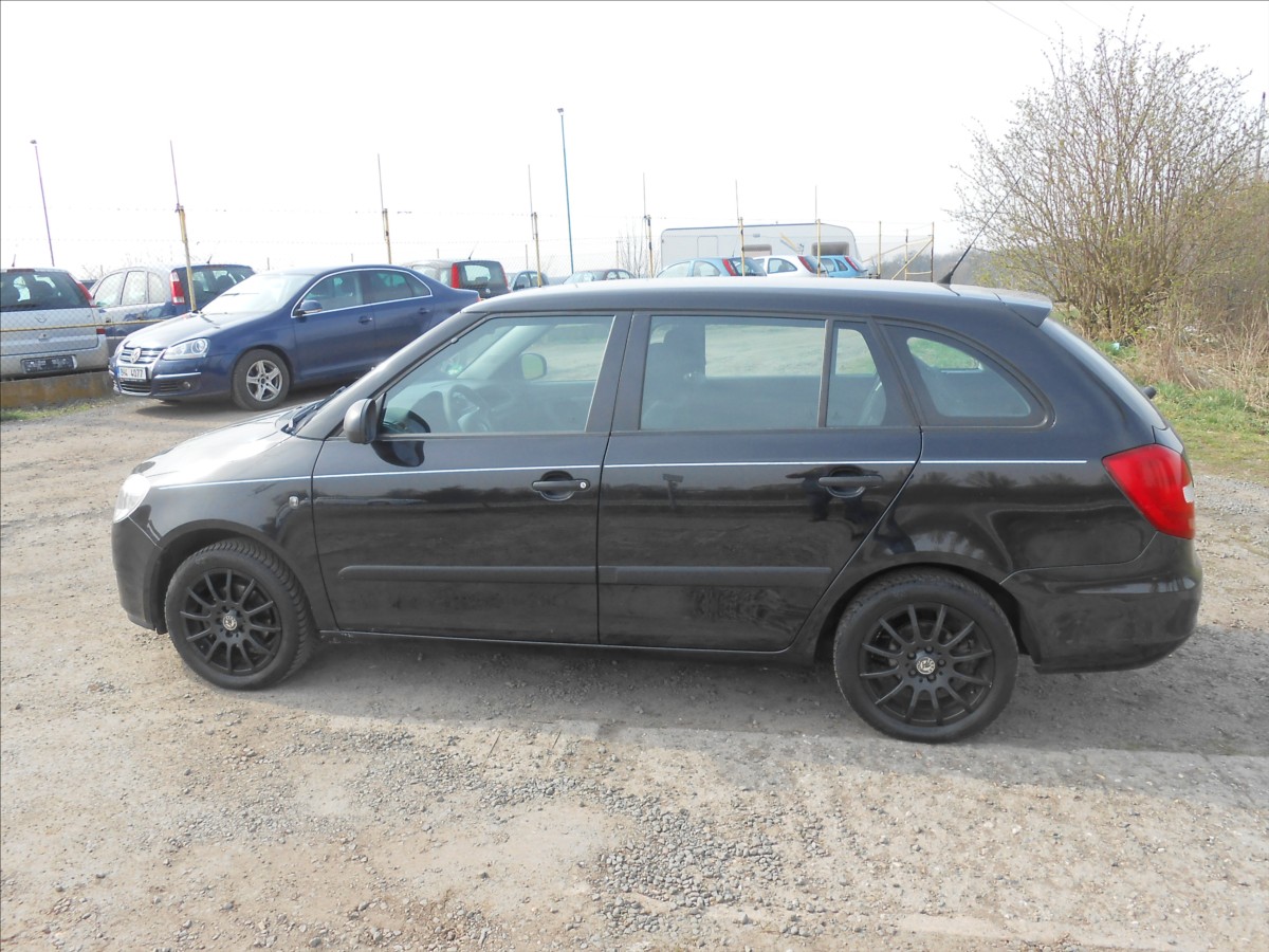 skoda-fabia-1-4-16-v-63-kw-klima-serviska - 9