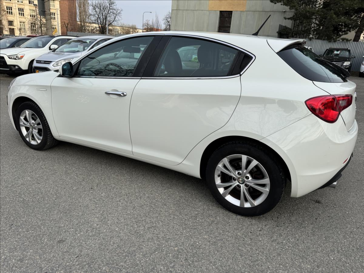 alfa-romeo-giulietta-1-4-nove-rozvody - 5