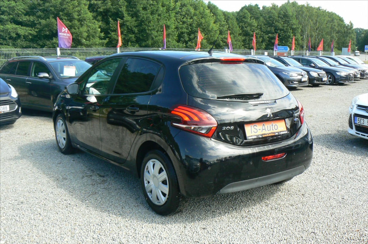peugeot-208-1-2 - 4