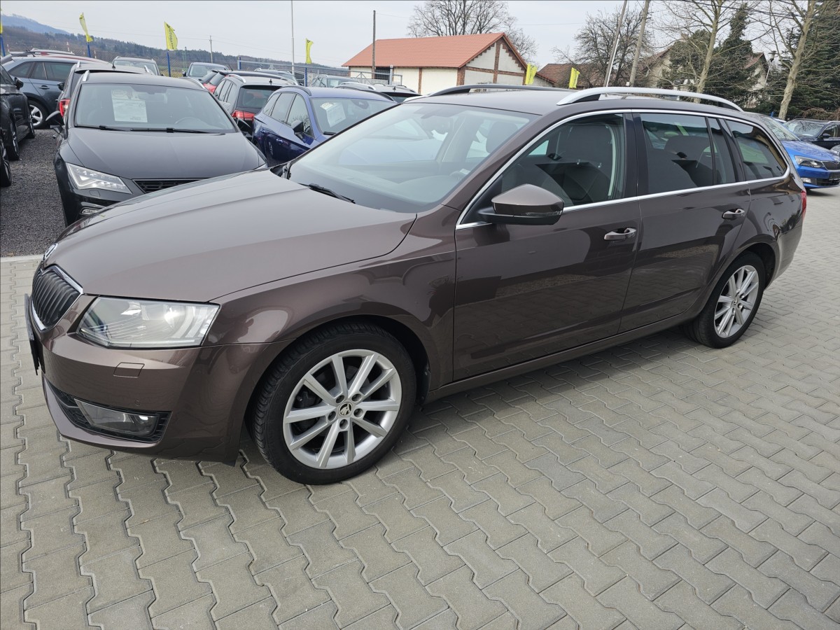 skoda-octavia-iii-1-4tsi-style-kuze-stk - 9