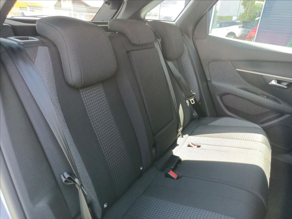 peugeot-3008-active-pack-1-2-puretech-130k - 5