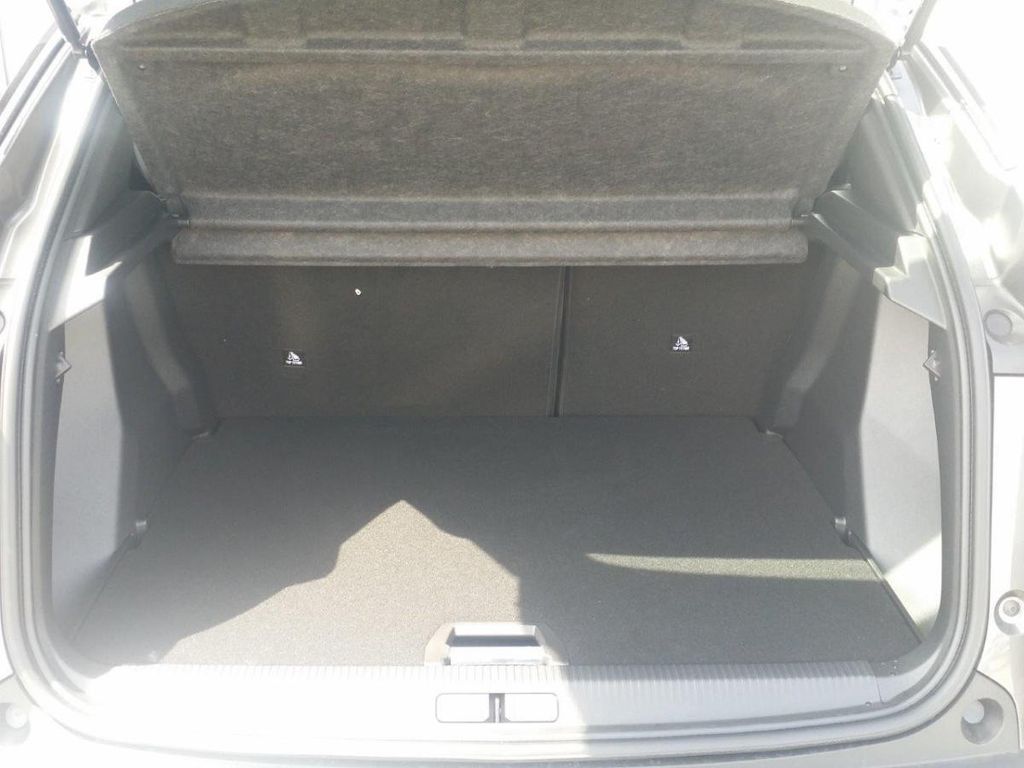 peugeot-2008-allure-pack-1-2-pt-130k-s-s-ea - 4