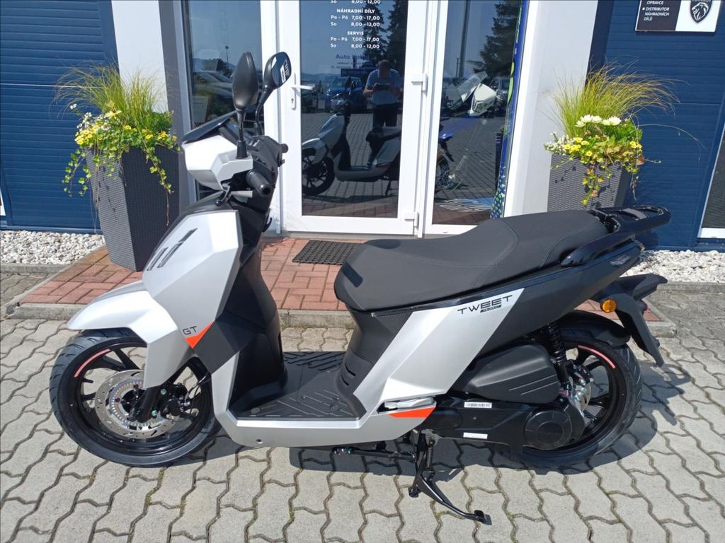 peugeot-125i-gt-satin-iron-grey - 1