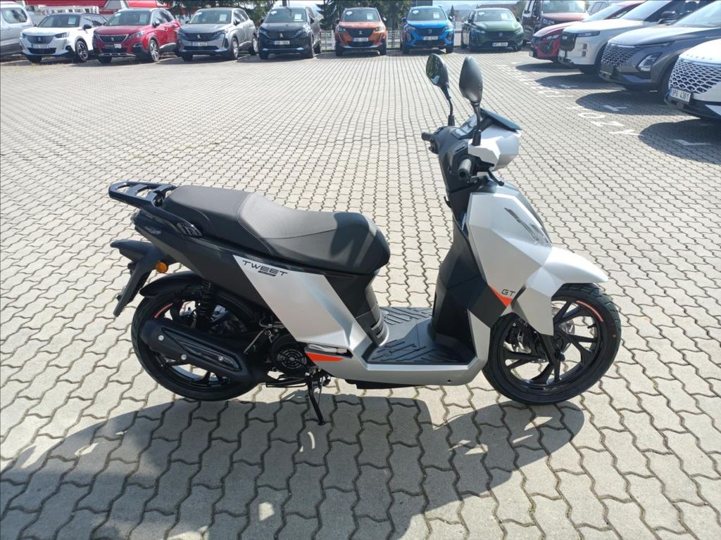 peugeot-125i-gt-satin-iron-grey - 4