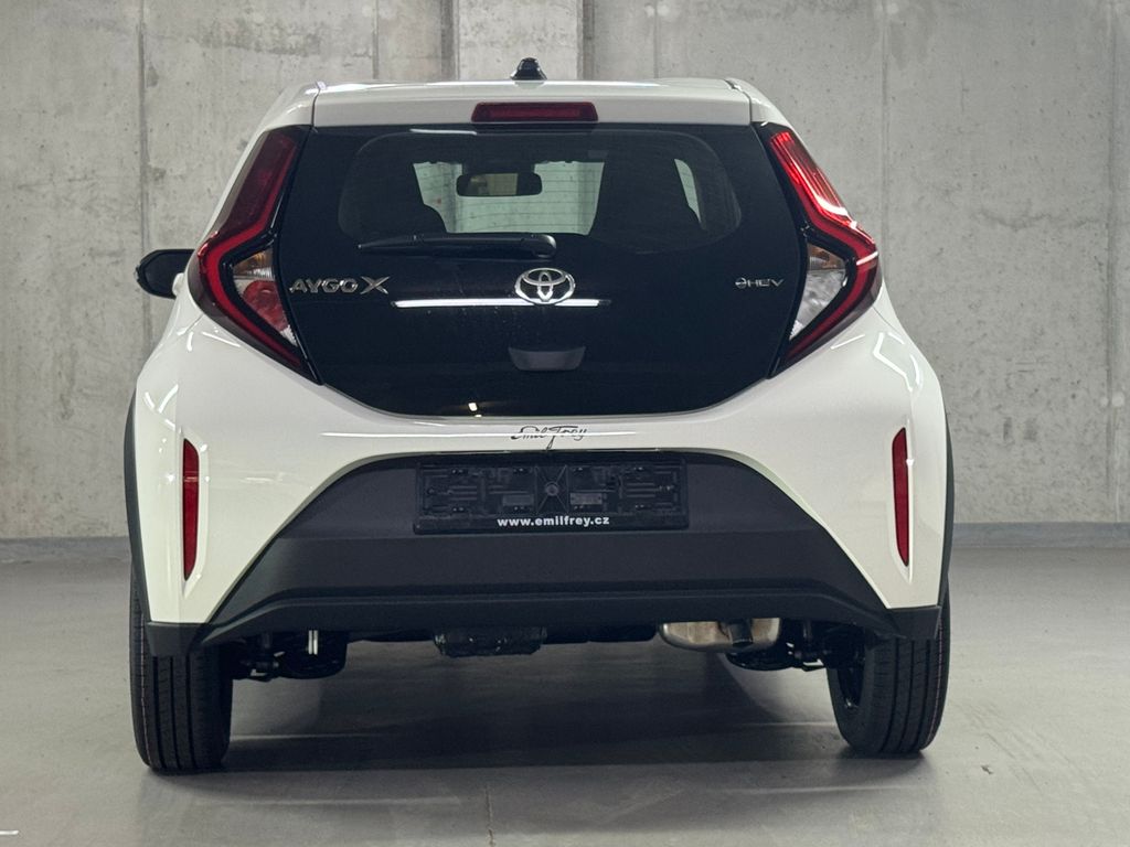 toyota-aygo-1-5-hybrid-116k-active - 5
