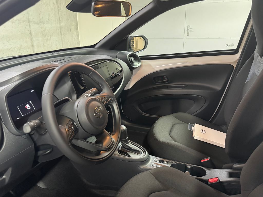 toyota-aygo-1-5-hybrid-116k-active - 8