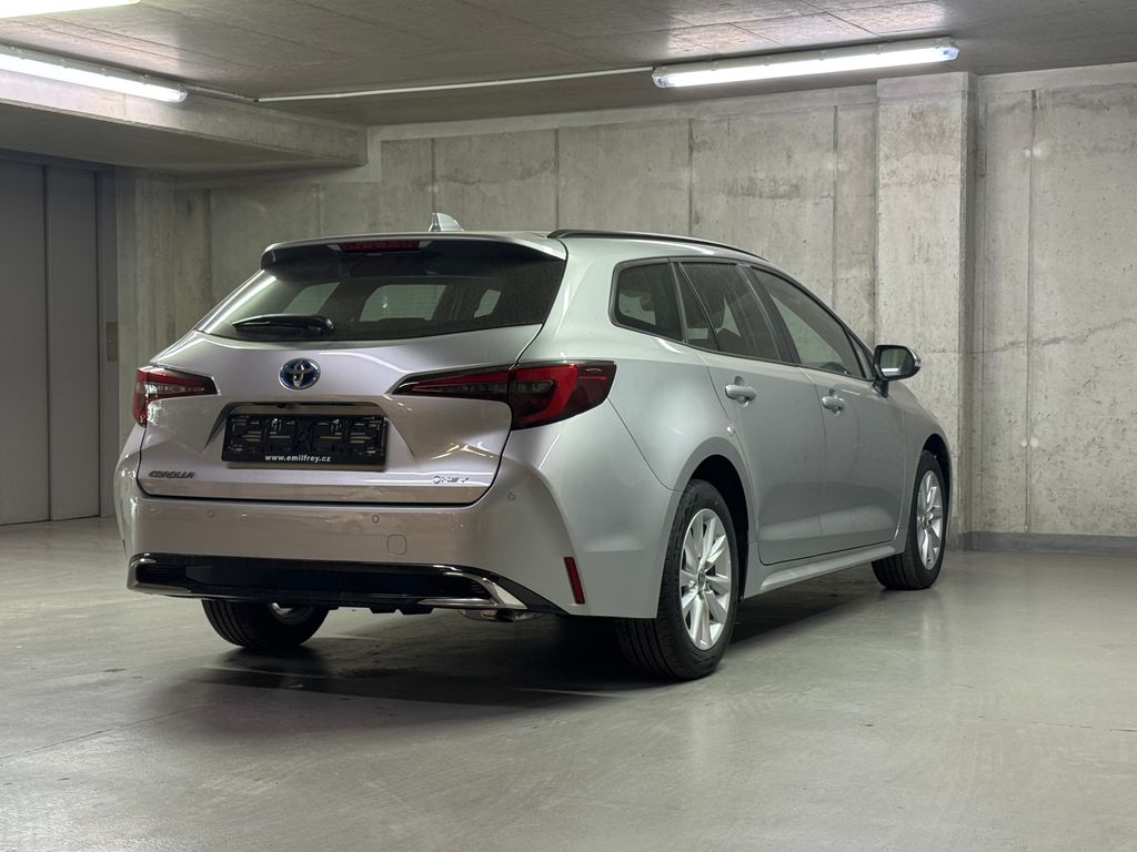toyota-corolla-comfort-tech-1-8-hybrid-e-cvt-sport - 4