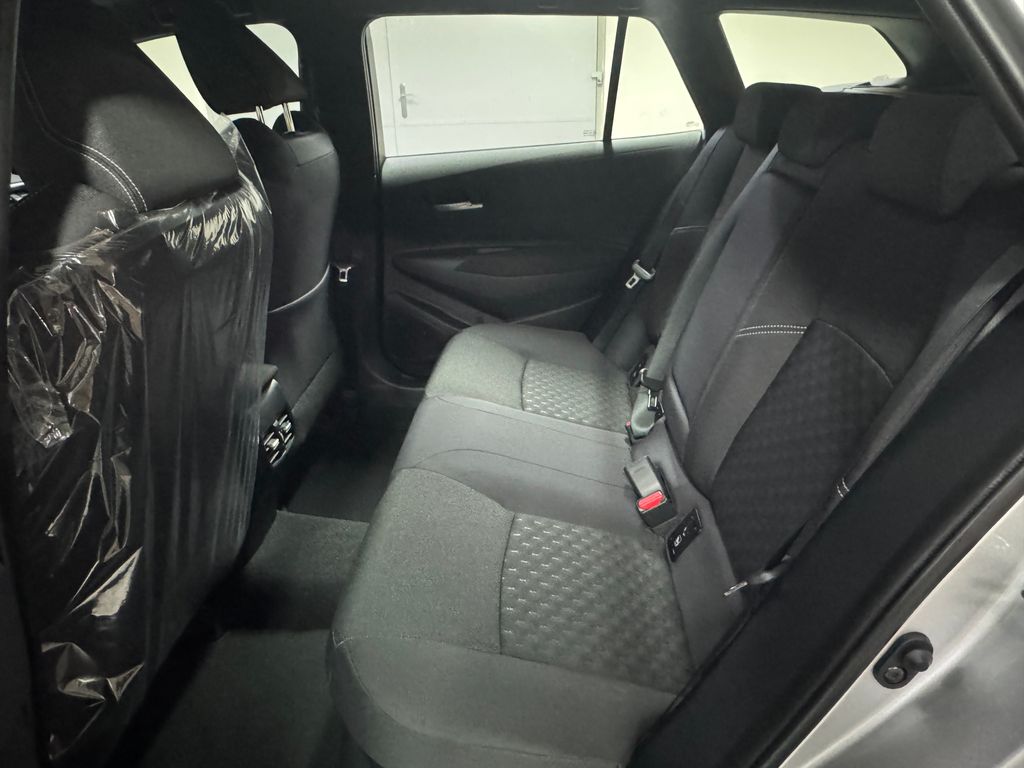 toyota-corolla-comfort-tech-1-8-hybrid-e-cvt-sport - 9