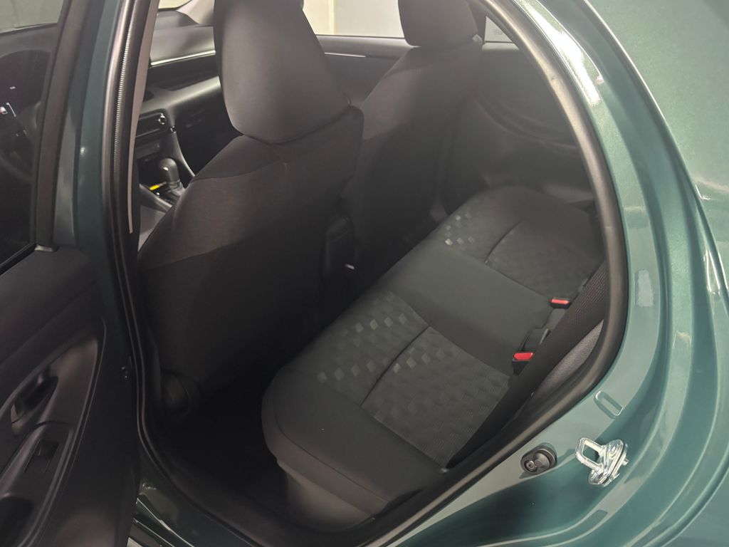 toyota-yaris-1-5-hybrid-e-cvt-style - 9