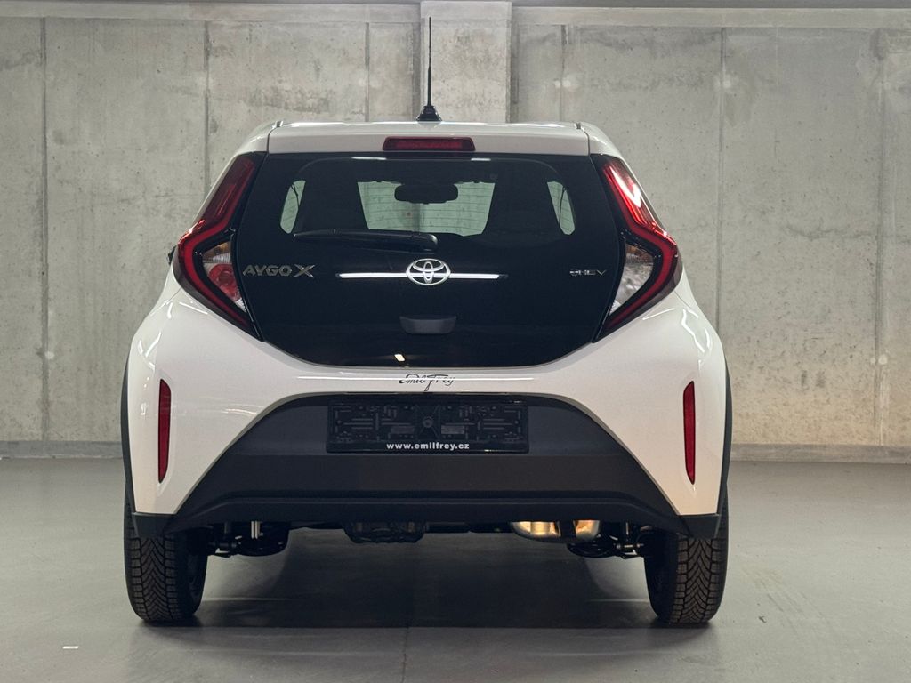 toyota-aygo-1-5-hybrid-116k-comfort - 5
