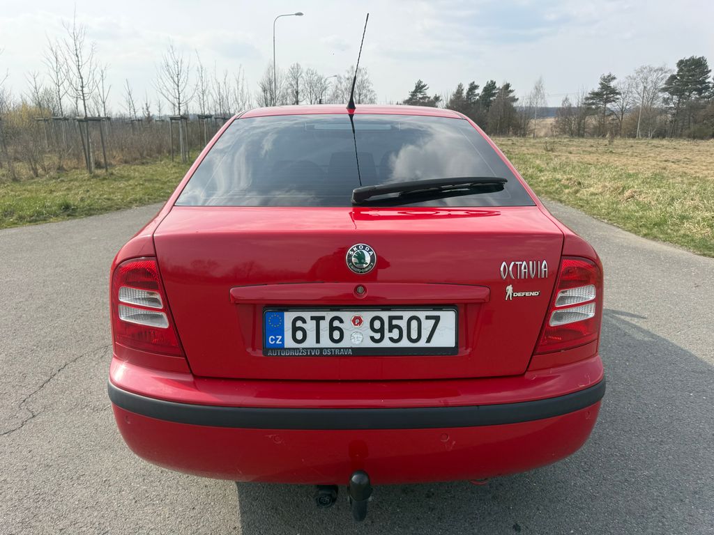 skoda-octavia-1-6-75-kw-tour - 3