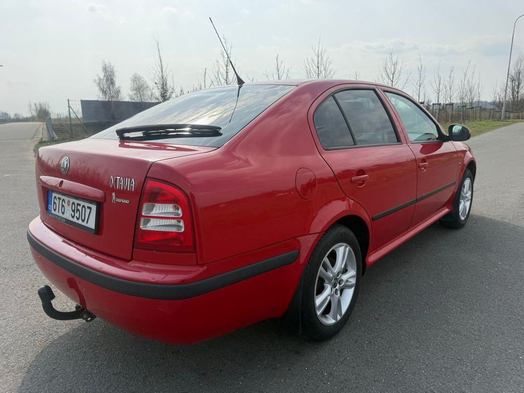 skoda-octavia-1-6-75-kw-tour - 4
