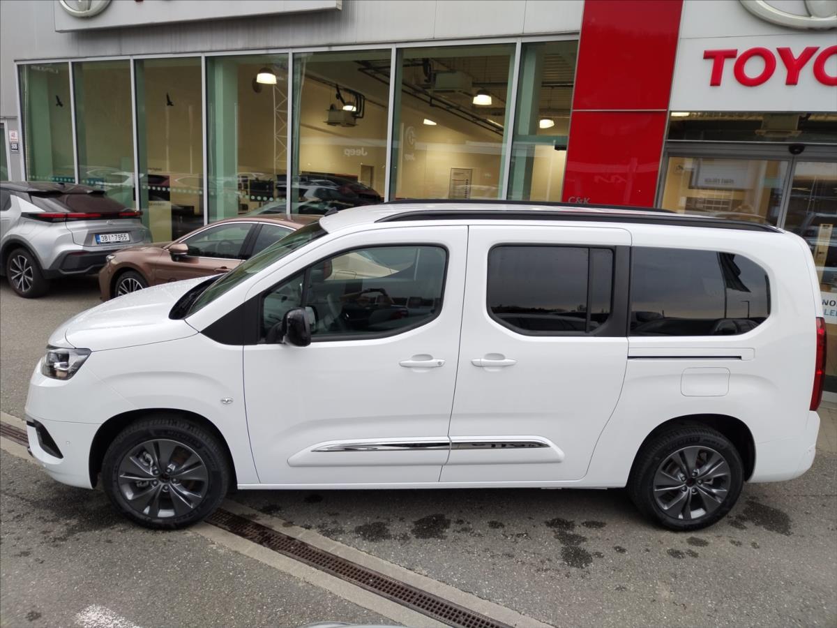 toyota-proace-city-verso-1-2-pack-comfort-vybava-family - 1