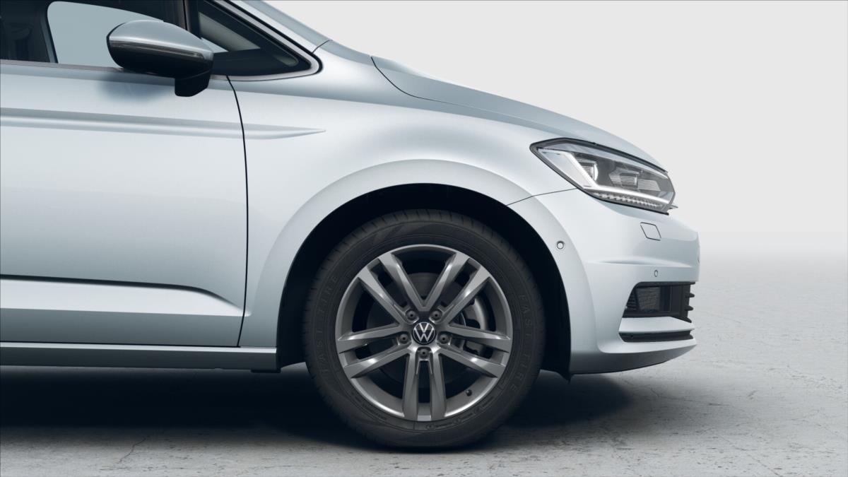 volkswagen-touran-1-5-tsi-evo2-7dsg-people - 4