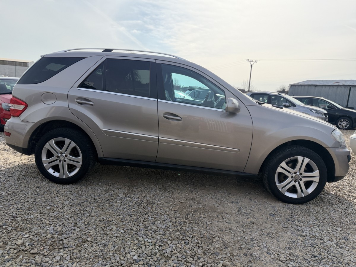 mercedes-benz-tridy-m-3-0-320cdi-4-matic-a-t-dph - 3