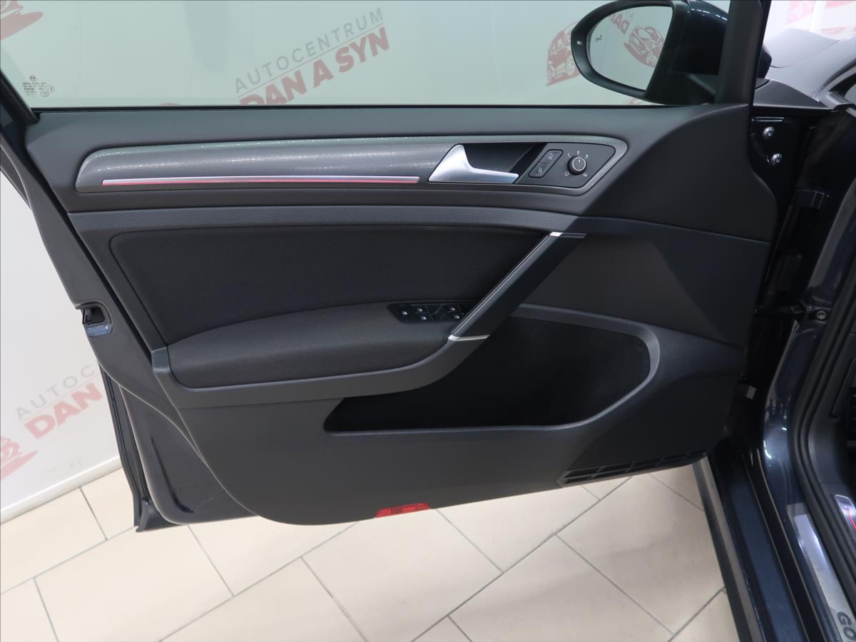 volkswagen-golf-2-0-tsi-180kw-gti-performance - 9