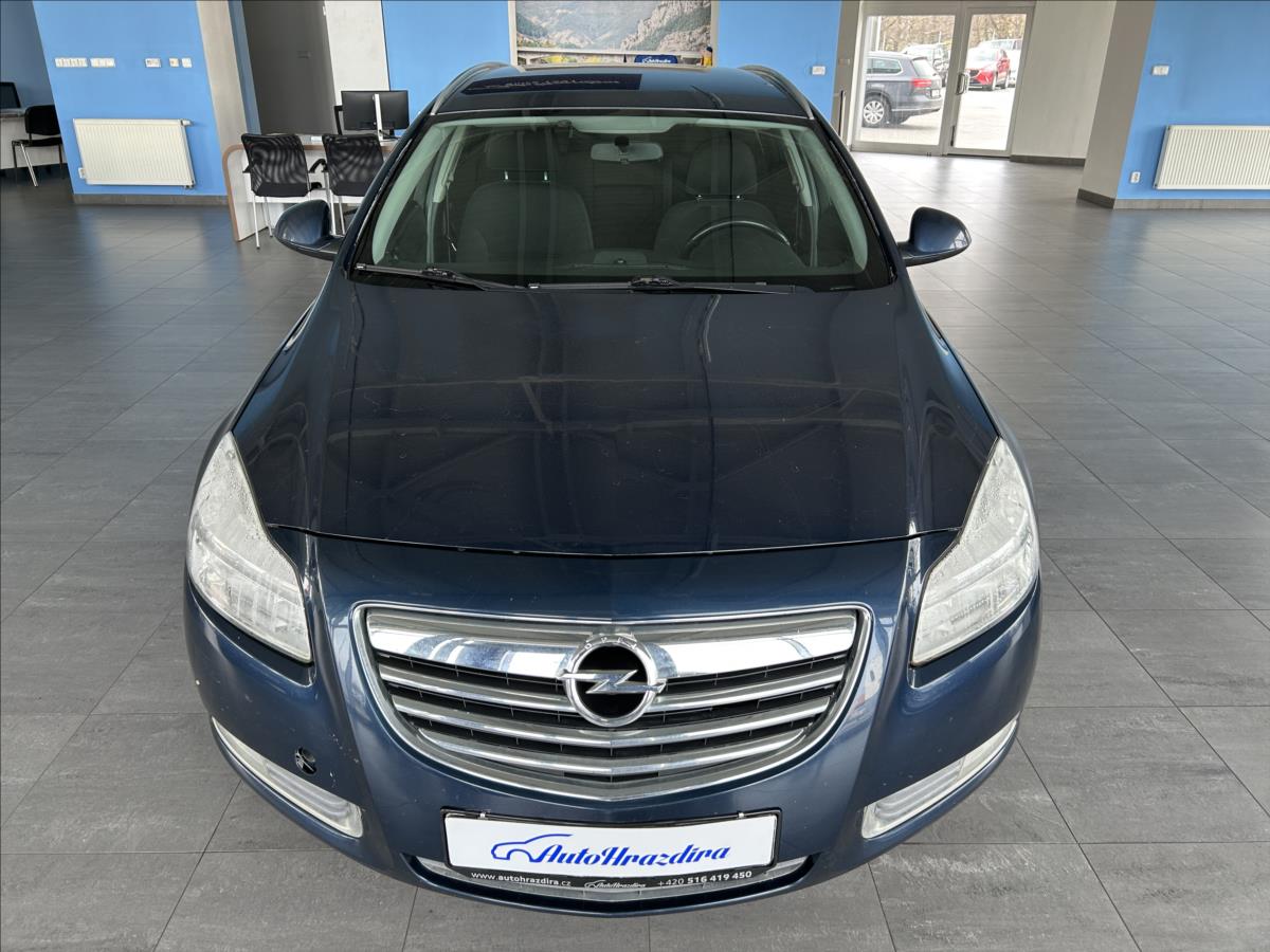 opel-insignia-2-0-cdti-servisni-knizka - 1