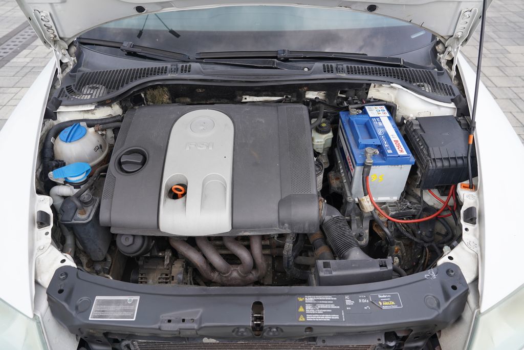 skoda-octavia-1-6-fsi-116ps-elegance-kuze-cr - 9